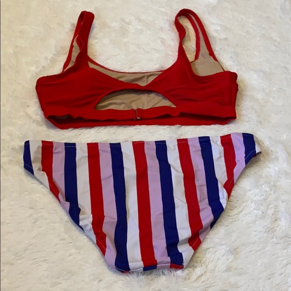 ON bikini Set - Picture 4 of 4